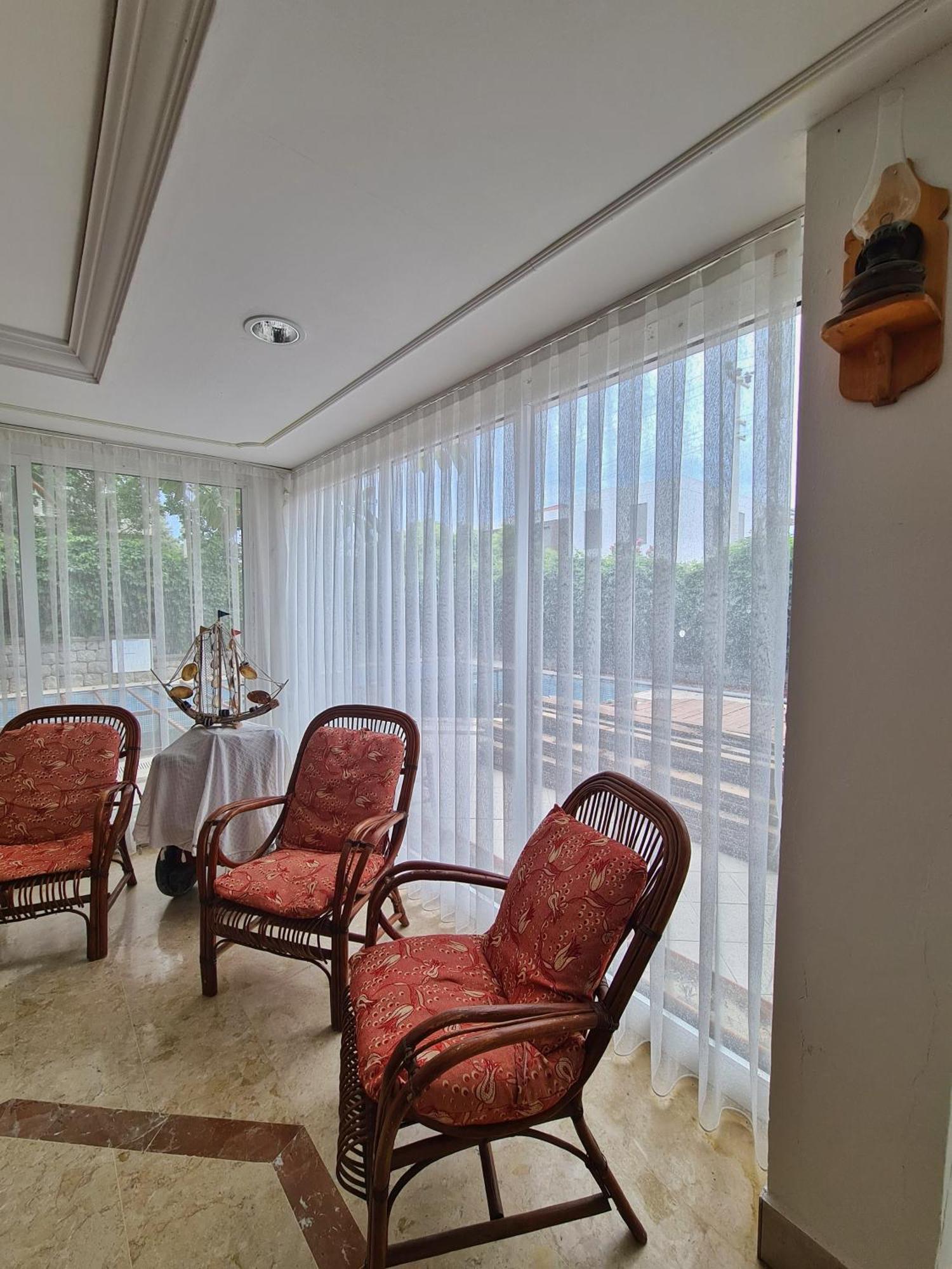 Fora Apart Otel Кешме Экстерьер фото